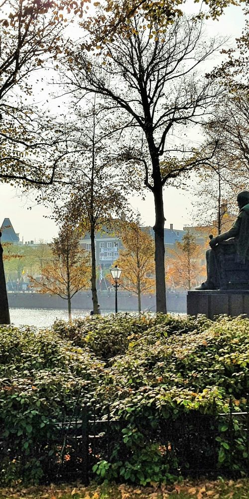 Woningmarkt Haaglanden: drukke zomer, lichte afvlakking van prijsstijgingen