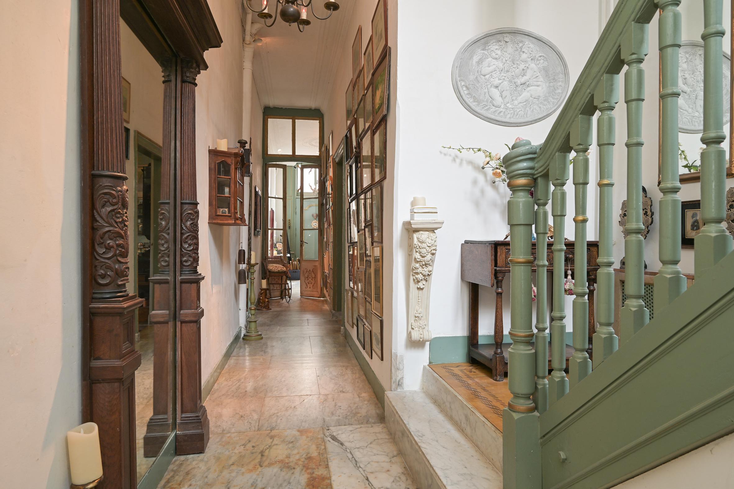 Tussenwoning te koop: Assendelftstraat 14, 'S-Gravenhage